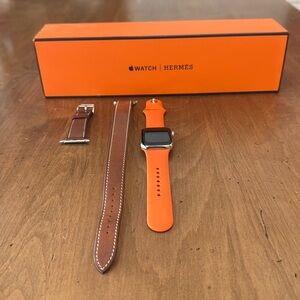 Hermes Apple Watch Series 5 with two straps